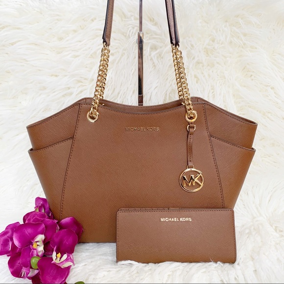 Michael Kors Handbags - NWT Michael Kors Chain Shoulder Bag & Bfold Wallet